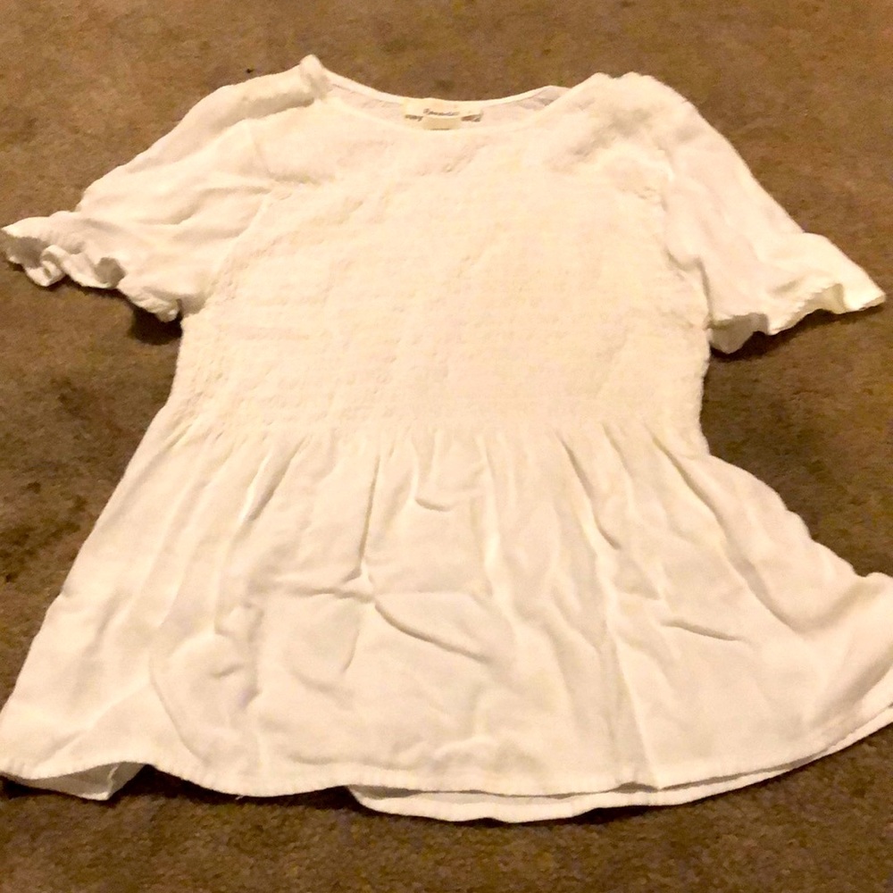 Urban romantics white top
